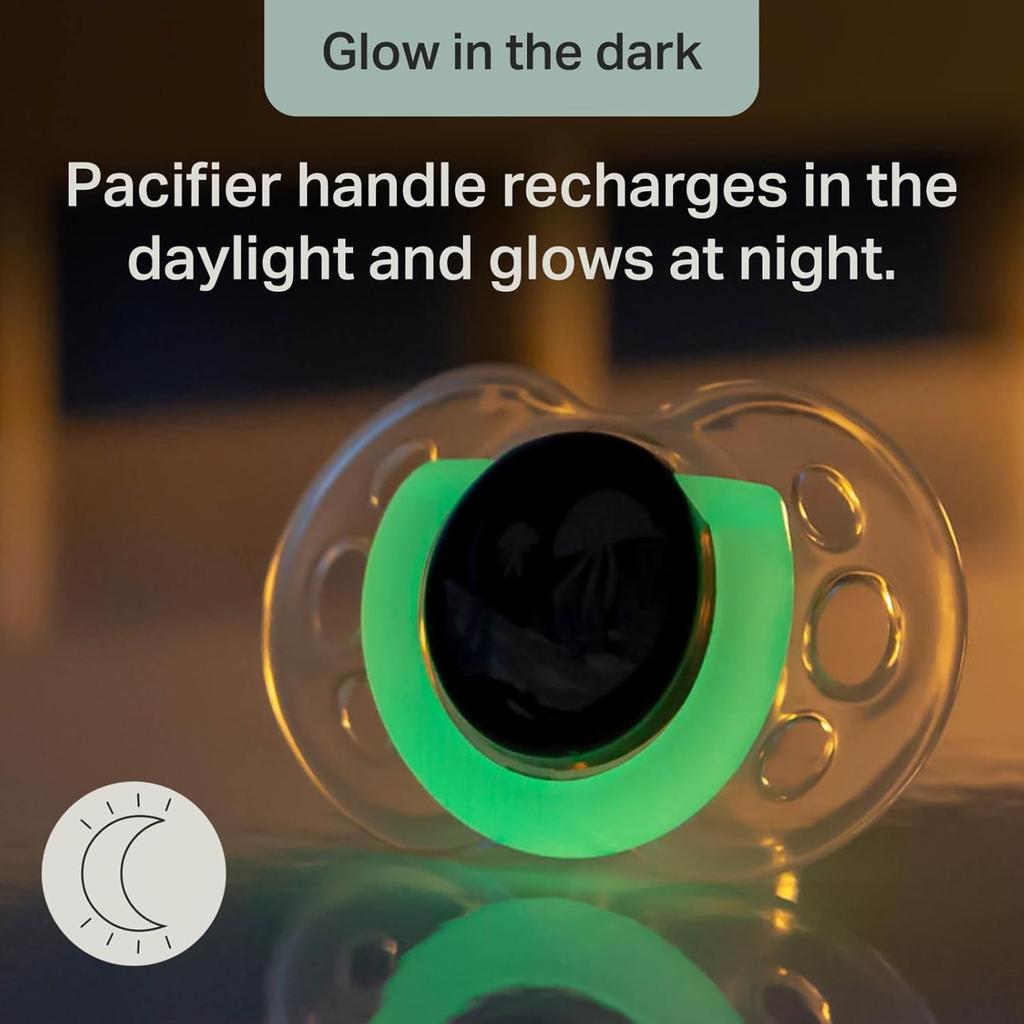 Tommee Tippee Nighttime Dummies, 18-36 months, 6 pack of glow in the dark Dummiess with symmetrical silicone baglet