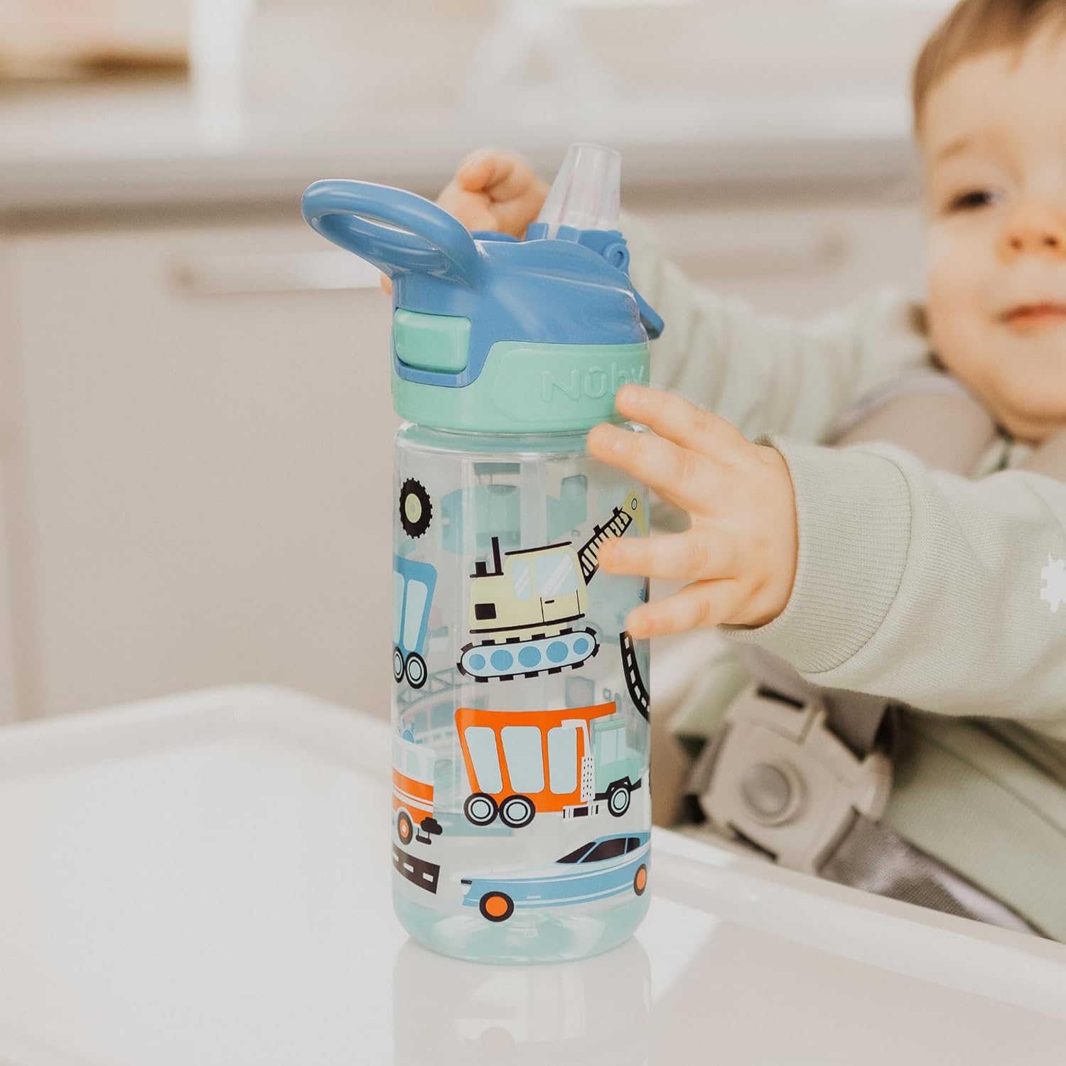 Nuby Super Quench Straw Water Bottle – Spill Proof Active Toddler Sippy Cup | 540ml/19oz | Freeflow | Dishwasher and Steriliser Safe | Suitable Toddler Beaker for 18 Months Plus (Traffic, Pack of 2)