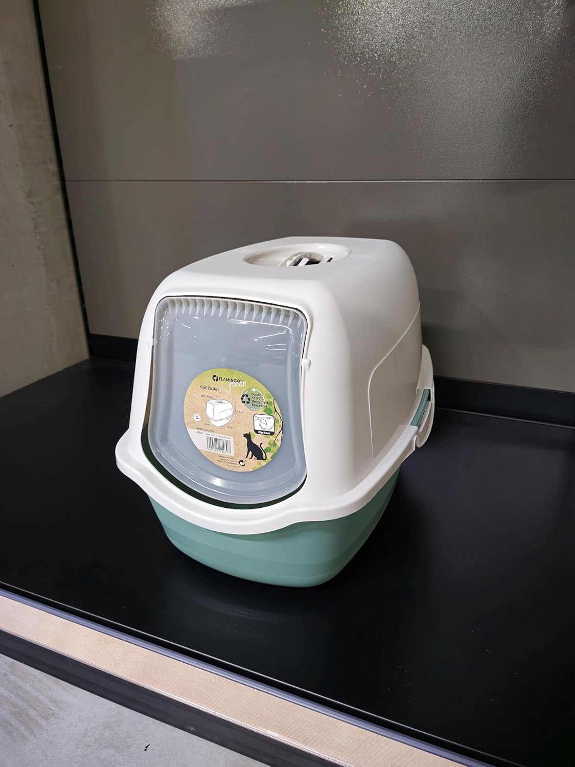 Flamingo Lexie Green Closed Litter Tray 39 x 56 x 39.4 cm – Easy Clean – Filter That Reduces Bad Odours – Removable Lid