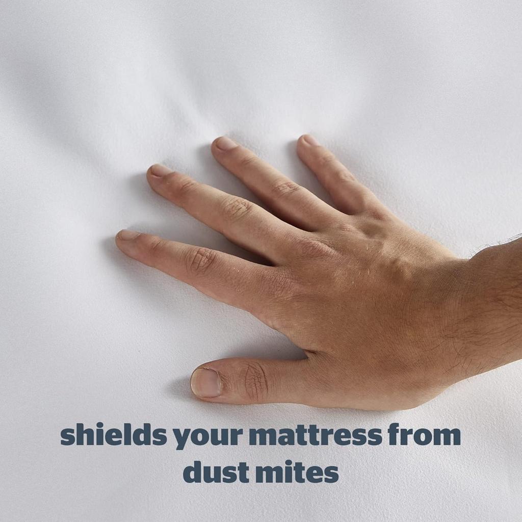Silentnight New Waterproof Mattress Protector - Luxury Super Soft Pad Protect Your Bed Against Spillages - Hypoallergenic Machine Washable Protectors, White