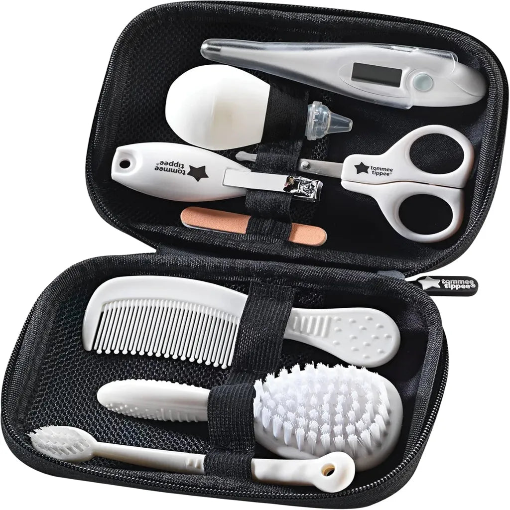 Tommee Tippee Baby Healthcare and Grooming Kit, 9X Essential Newborn Care Items for Home and Travel, Wipe-Clean and Waterproof Travel Case
