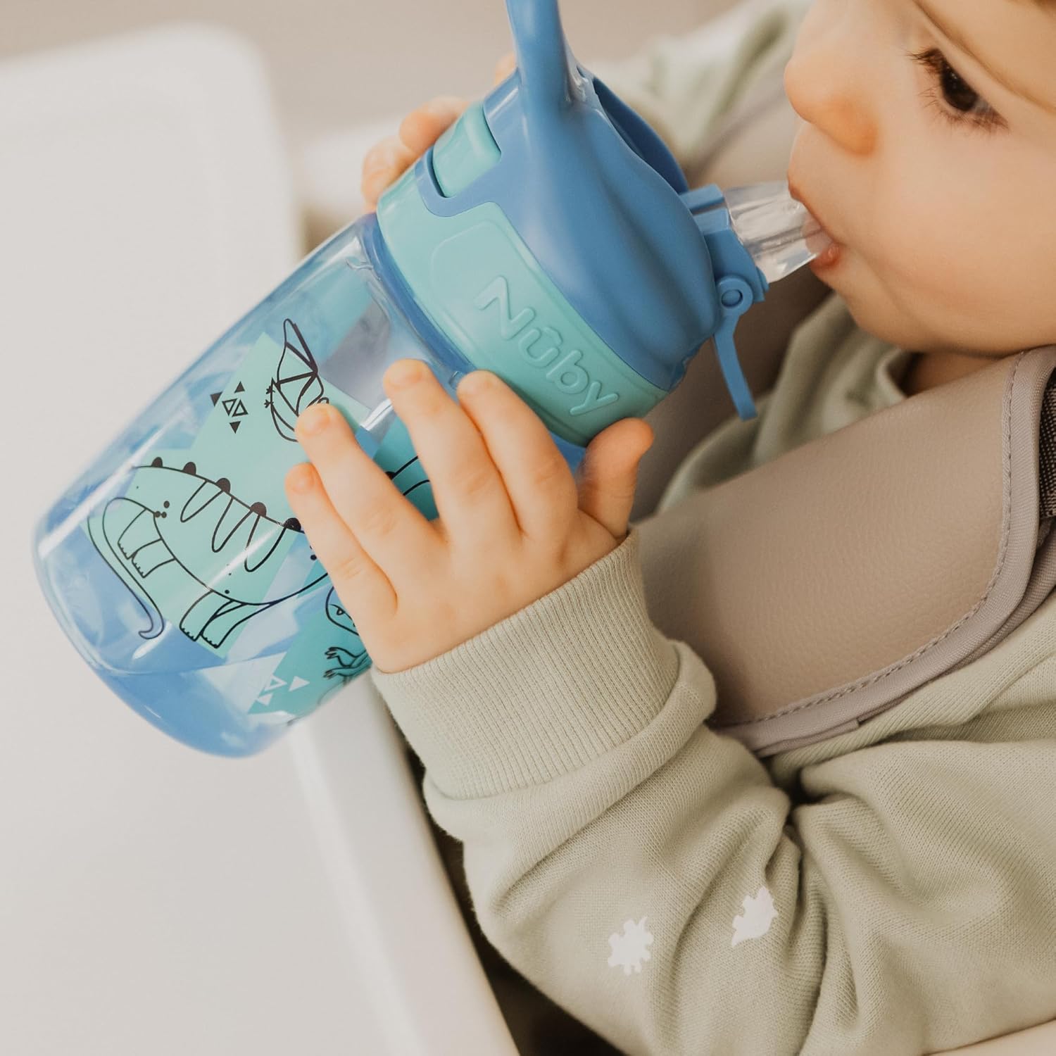 Nuby Incredible Gulp Water Bottle - No Spill, Active Sippy Cup for Toddlers, 360 ml, Carry Handle, Dishwasher and Microwave Safe, Suitable for Ages 18 Months + (Dinosaurs,