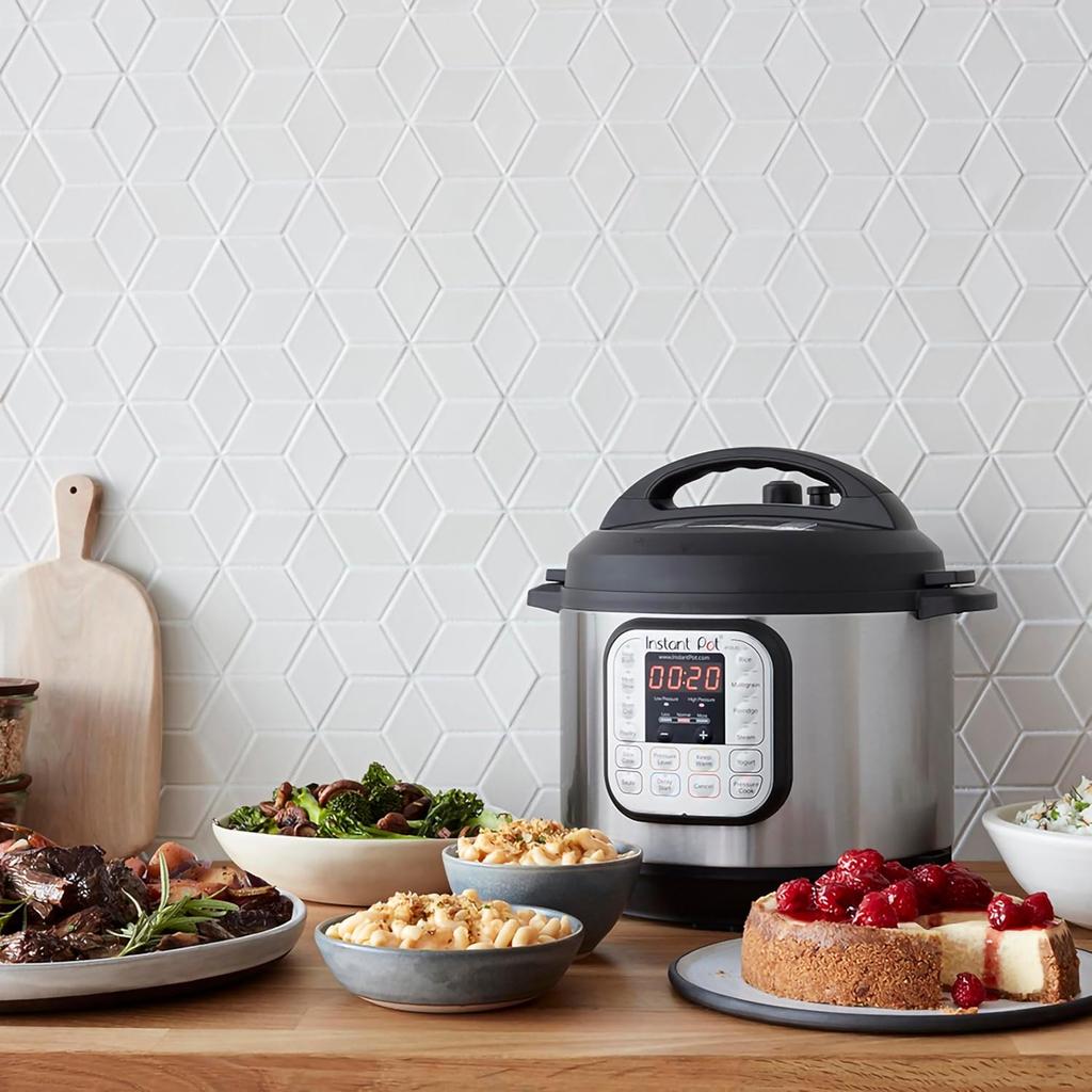 Instant Pot Duo 7-in-1 Electric Multi-Cooker 5.7L - Brushed Stainless Steel, Large Pressure Cooker, Slow Cooker, Rice Cooker, Sauté, Yoghurt Maker, Food Steamer Pot and Food Warmer, Dishwasher Safe